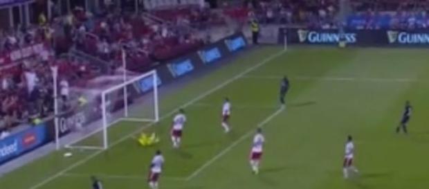 Tak padła trzecia bramka dla Paris Saint Germain. Tak padła trzecia bramka dla Paris Saint Germain.