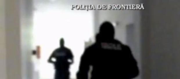 Descinderi la contrabandiştii de ţigări din Banat Descinderi la contrabandiştii de ţigări din Banat