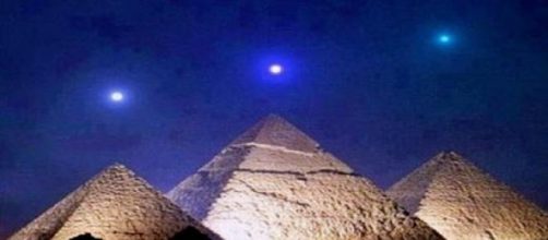 Piramidi d'Egitto e cintura d'Orione