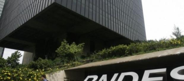 BNDES será investigado em CPI na Câmara BNDES será investigado em CPI na Câmara