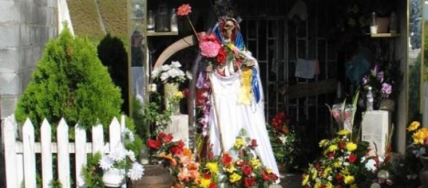 Santa Muerte, el culto contemporáneo de México Santa Muerte, el culto contemporáneo de México