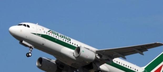 Alitalia e la nuova tariffa light Alitalia e la nuova tariffa light
