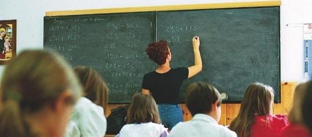 Scuola, piano assunzioni 2015: pubblicato il bando Scuola, piano assunzioni 2015: pubblicato il bando