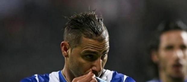 Quaresma volta a deixar o Dragão. Quaresma volta a deixar o Dragão.