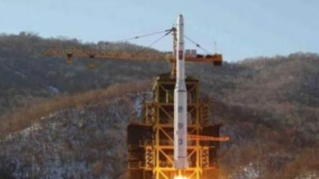 La Corea del Nord aumenta missili obici