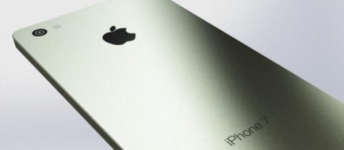 Prezzo iPhone 6S o 7 e uscita in Italia