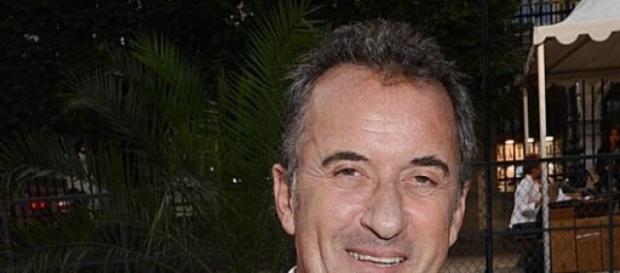 Christophe Dechavanne anime "Wishlist" sur TF1. Christophe Dechavanne anime "Wishlist" sur TF1.