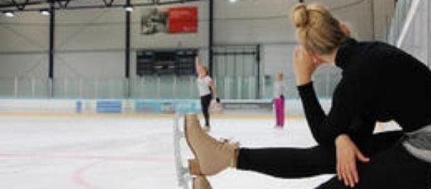 Ein blonder Eislaufengel ab Herbst bei AWZ - © RTL Ein blonder Eislaufengel ab Herbst bei AWZ - © RTL