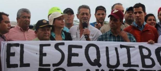 La Movida Parlamentaria en el esequibo (2013) La Movida Parlamentaria en el esequibo (2013)