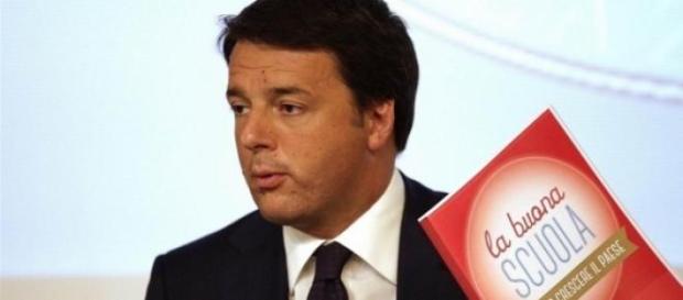 Matteo Renzi ed il testo su la 'Buona Scuola' Matteo Renzi ed il testo su la 'Buona Scuola'