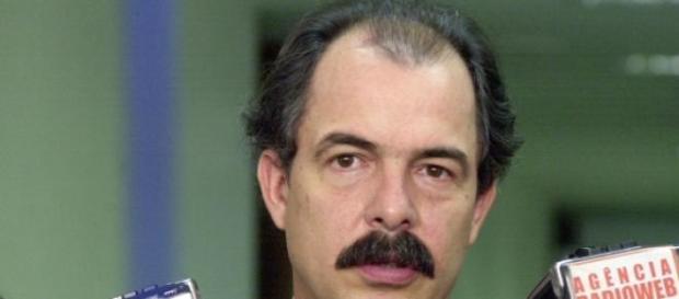 Mercadante foi citado em e-mails de Odebrecht Mercadante foi citado em e-mails de Odebrecht