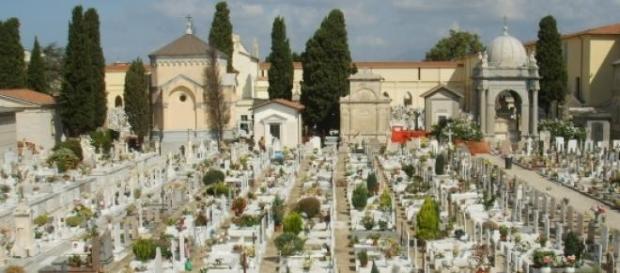 Proposta dalla maggioranza la tassa sui morti Proposta dalla maggioranza la tassa sui morti