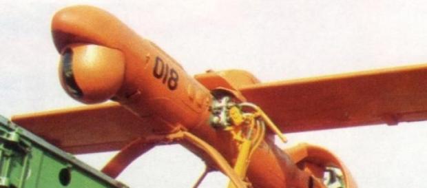 Dron przygotowywany do akcji Dron przygotowywany do akcji