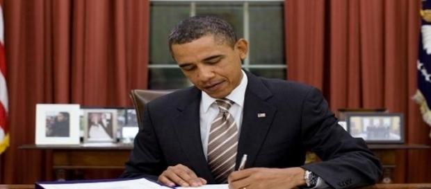 Obama vai encontrar-se com familiares em Nairobi. Obama vai encontrar-se com familiares em Nairobi.