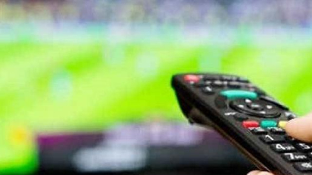 Pacchetto Calcio 2016: Sky vs Mediaset Premium.