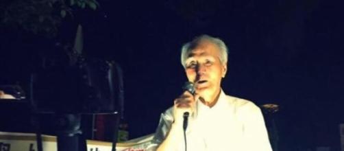 Former PM Murayama giving a speech last Friday.