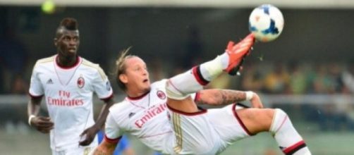 Spettacolare goal di Mexes contro l'Inter