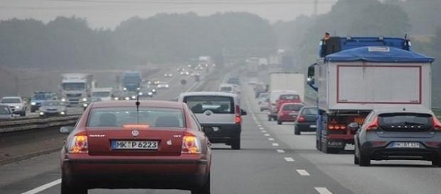 Les autoroutes sources d'énormes profits Les autoroutes sources d'énormes profits