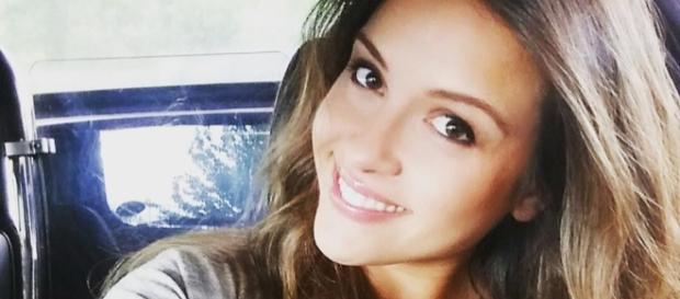 Alisa ist wegen ihrer natürlichen Art sehr beliebt Alisa ist wegen ihrer natürlichen Art sehr beliebt