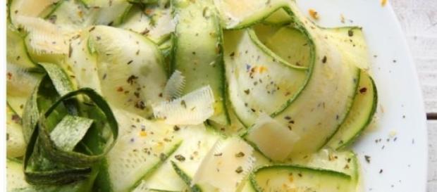 Antipasto di zucchine e formaggio Antipasto di zucchine e formaggio