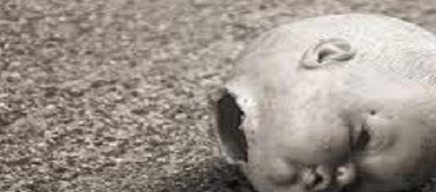 El bebé tenía el cuerpito mutilado El bebé tenía el cuerpito mutilado