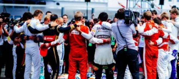 Los pilotos rindieron homenaje a Jules Bianchi Los pilotos rindieron homenaje a Jules Bianchi