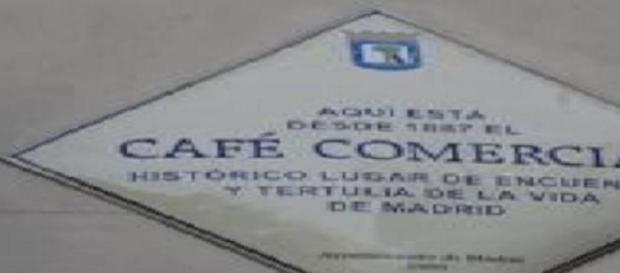 "Quiere tomar un café rico, venga al Comercial" "Quiere tomar un café rico, venga al Comercial"