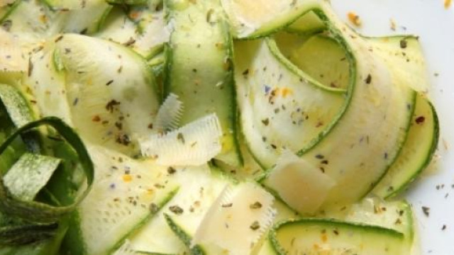 Antipasto di zucchine e formaggio