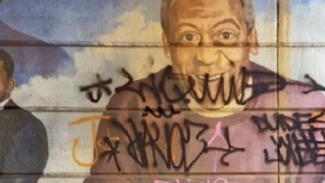 Murales di Bill Cosby deturpato a Philadelphia