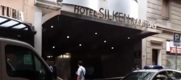 Hotel Silken, na Rambla, onde aconteceu o tiroteio Hotel Silken, na Rambla, onde aconteceu o tiroteio