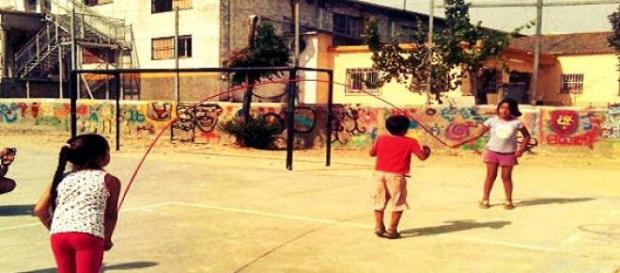Juegos en el campamento de verano de la Cañada Juegos en el campamento de verano de la Cañada