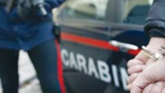 Carabinieri arrestano un uomo