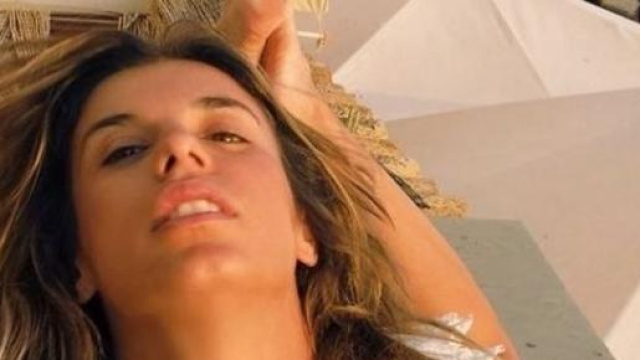 Elisabetta Canalis, incidente piccante ad Alghero