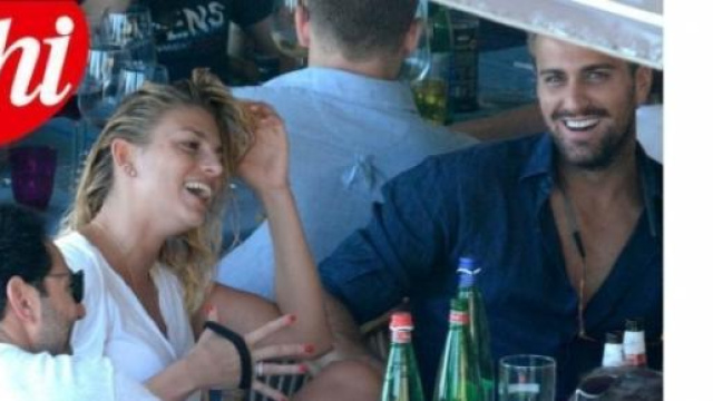 Emma Marrone felice accanto a Fabio Borriello.