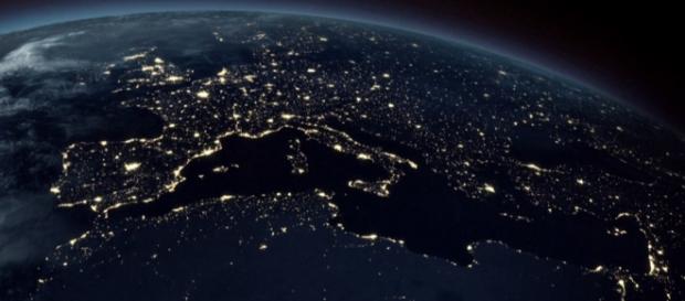 Condensé de l'actualité internationale. Condensé de l'actualité internationale.