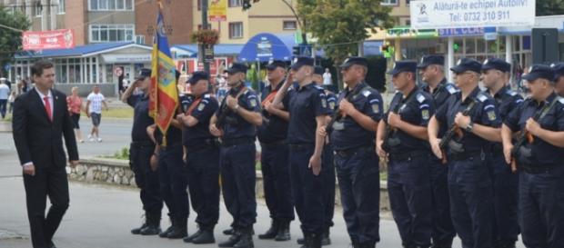 Onor pentru Imnul Naţional al României Onor pentru Imnul Naţional al României