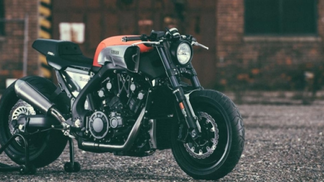 Yamaha VMAX "Infrared" dell'officina di JVB MOTO