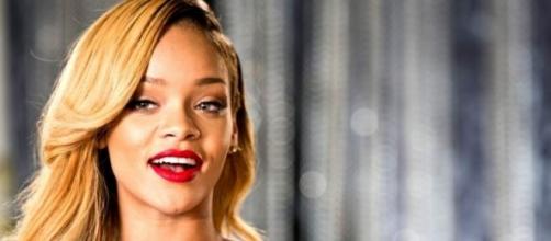 Rihanna lança novo clipe e gera polêmica
