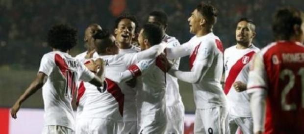 Copa America / Le Pérou a dominé le Paraguay 2-0 ! Copa America / Le Pérou a dominé le Paraguay 2-0 !