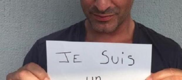 El actor Jean Dujardin apoya a Les Guignols. El actor Jean Dujardin apoya a Les Guignols.