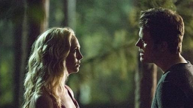 The Vampire Diaries 7 - Stefan e Caroline