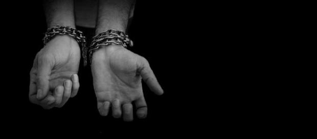 El tráfico humano, un mal para la sociedad. El tráfico humano, un mal para la sociedad.