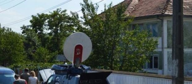 Familia victimei asaltată de jurnaliști Familia victimei asaltată de jurnaliști
