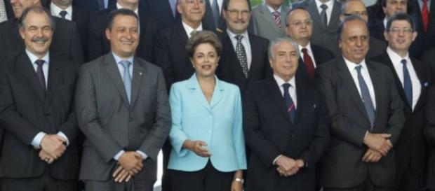 Presidente fez 'mea culpa' com governantes Presidente fez 'mea culpa' com governantes
