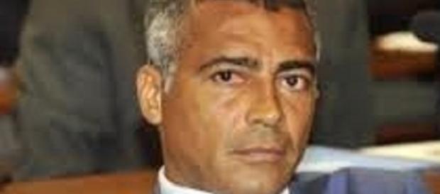 Romário afirma: conta na Suíça não existe Romário afirma: conta na Suíça não existe