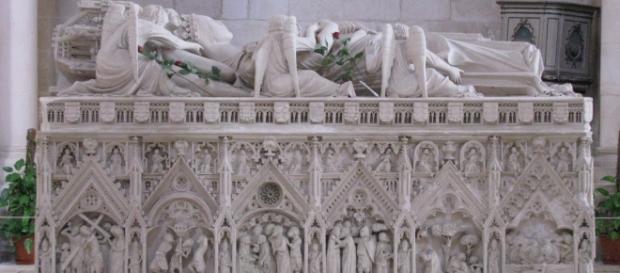 Túmulo de Inês de Castro em Alcobaça Túmulo de Inês de Castro em Alcobaça