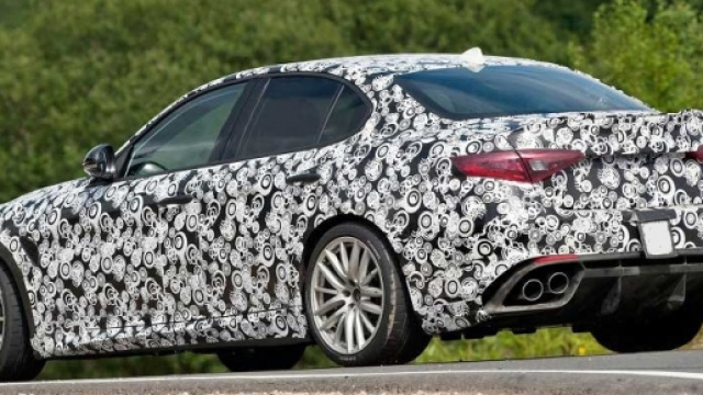 Alfa Romeo Giulia in test al Nurburgring