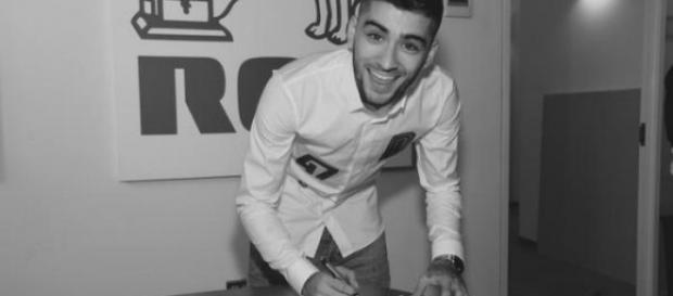 Zayn Malik unterschreibt bei bei RCA Records Zayn Malik unterschreibt bei bei RCA Records