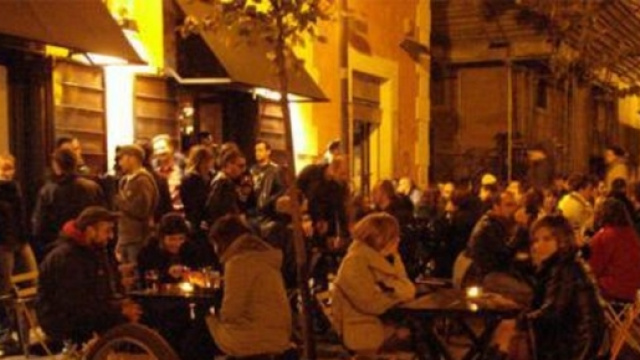 Un'immagine del Pigneto di sera