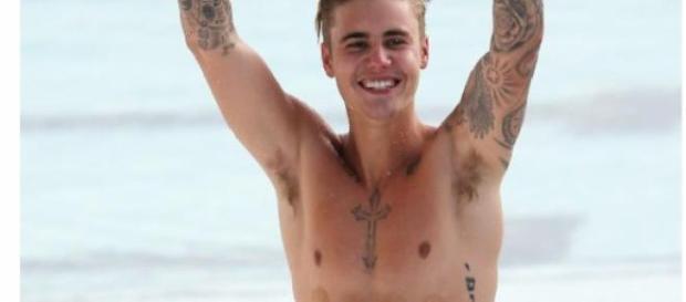 As marcas são evidentes no corpo de Bieber. As marcas são evidentes no corpo de Bieber.